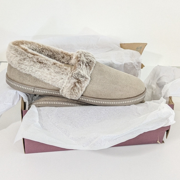 NEW Skechers Cozy Campfire Team Toasty Slippers in Dark Taupe - Size 10 Womens - Picture 3 of 8